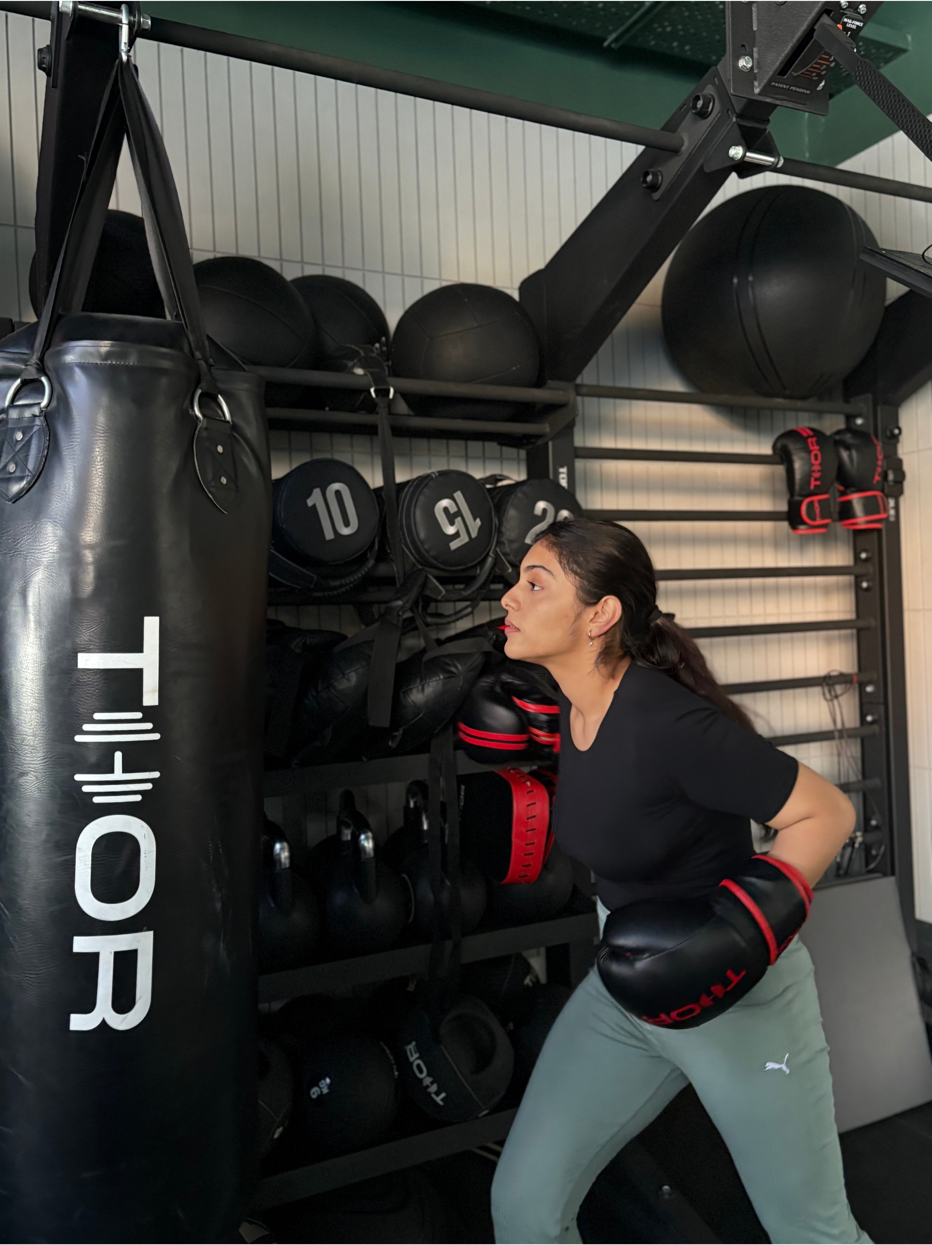 HALF SLEEVES BUILT-IN BRA BODYSUIT